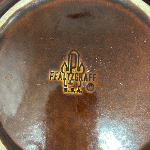 Pfaltzgraff Vintage Gourmet Brown Drip Salad Plates - Picture 2 of 5